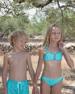 BIKINI NIÑA CABAÑA